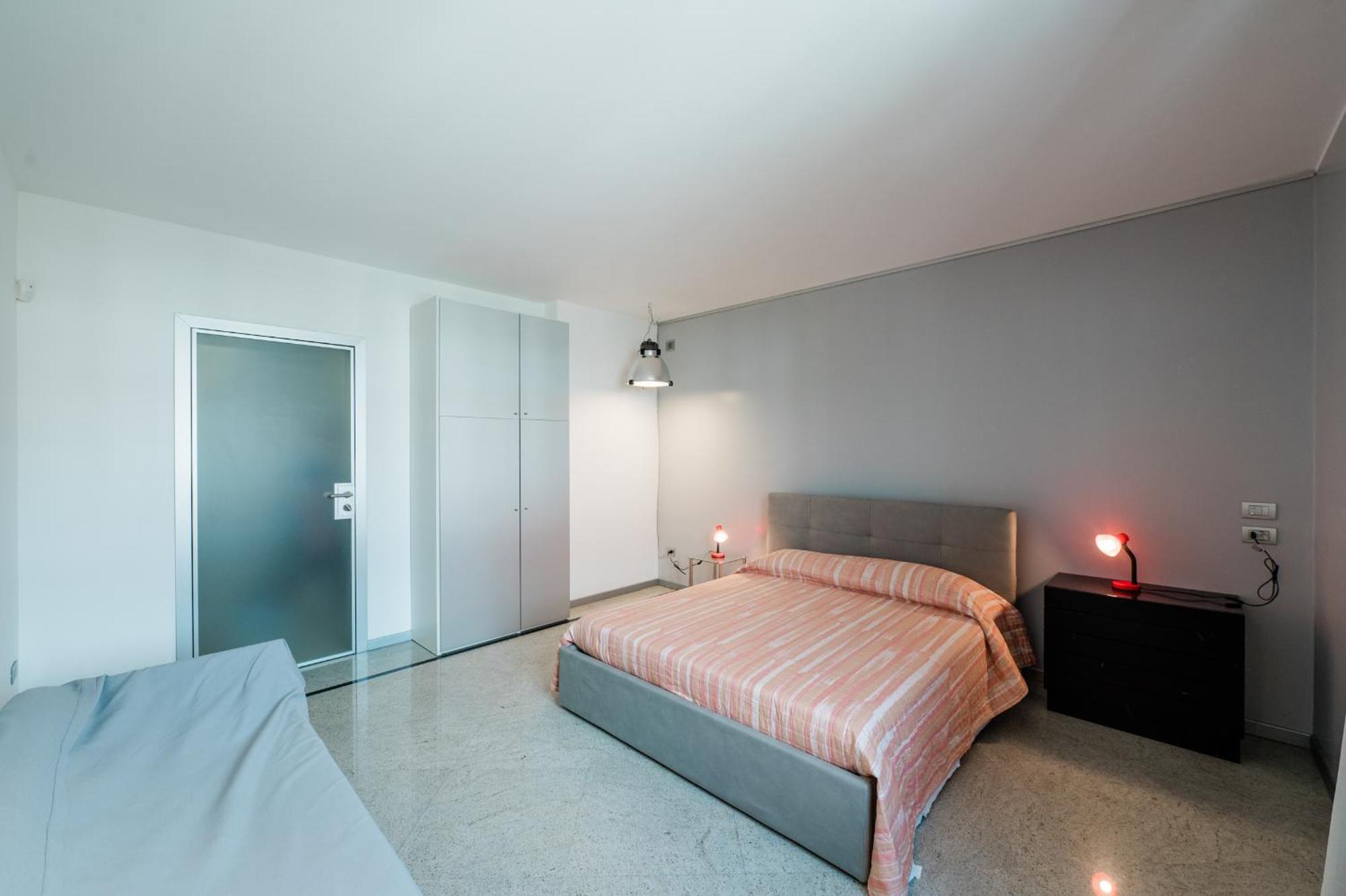 P&P Luxury Apartment Бергамо Екстер'єр фото